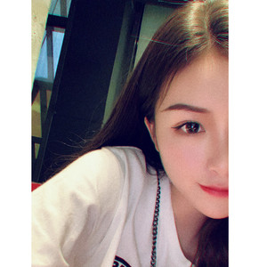 我被八个男人玩到早上H
